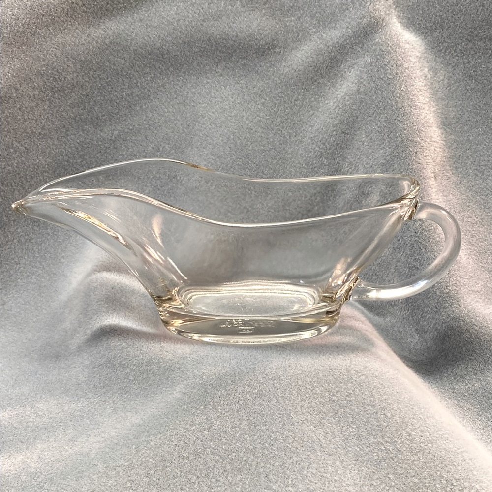 Anchor Hocking Clear Glass Gravy Boat